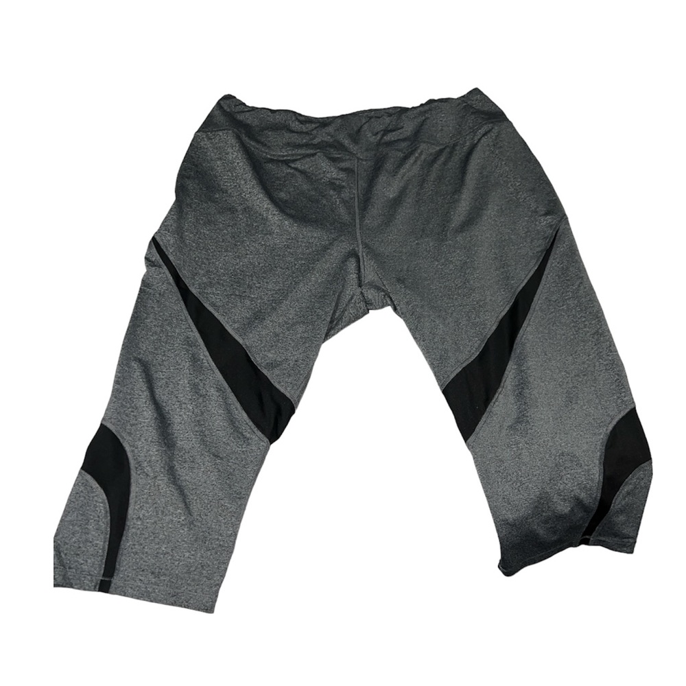 Womens Active Wicking Workout Capri Leggings